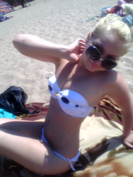 girl seeking older men - howtodatingrussian.com