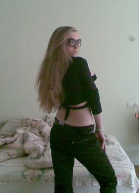 howtodatingrussian.com - internet girl