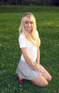 howtodatingrussian.com - lady with