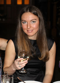 lonely girl - howtodatingrussian.com