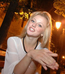 howtodatingrussian.com - serious model