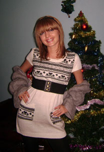 howtodatingrussian.com - woman telephone
