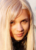 howtodatingrussian.com - girl looking