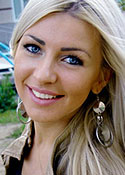photos of woman - howtodatingrussian.com